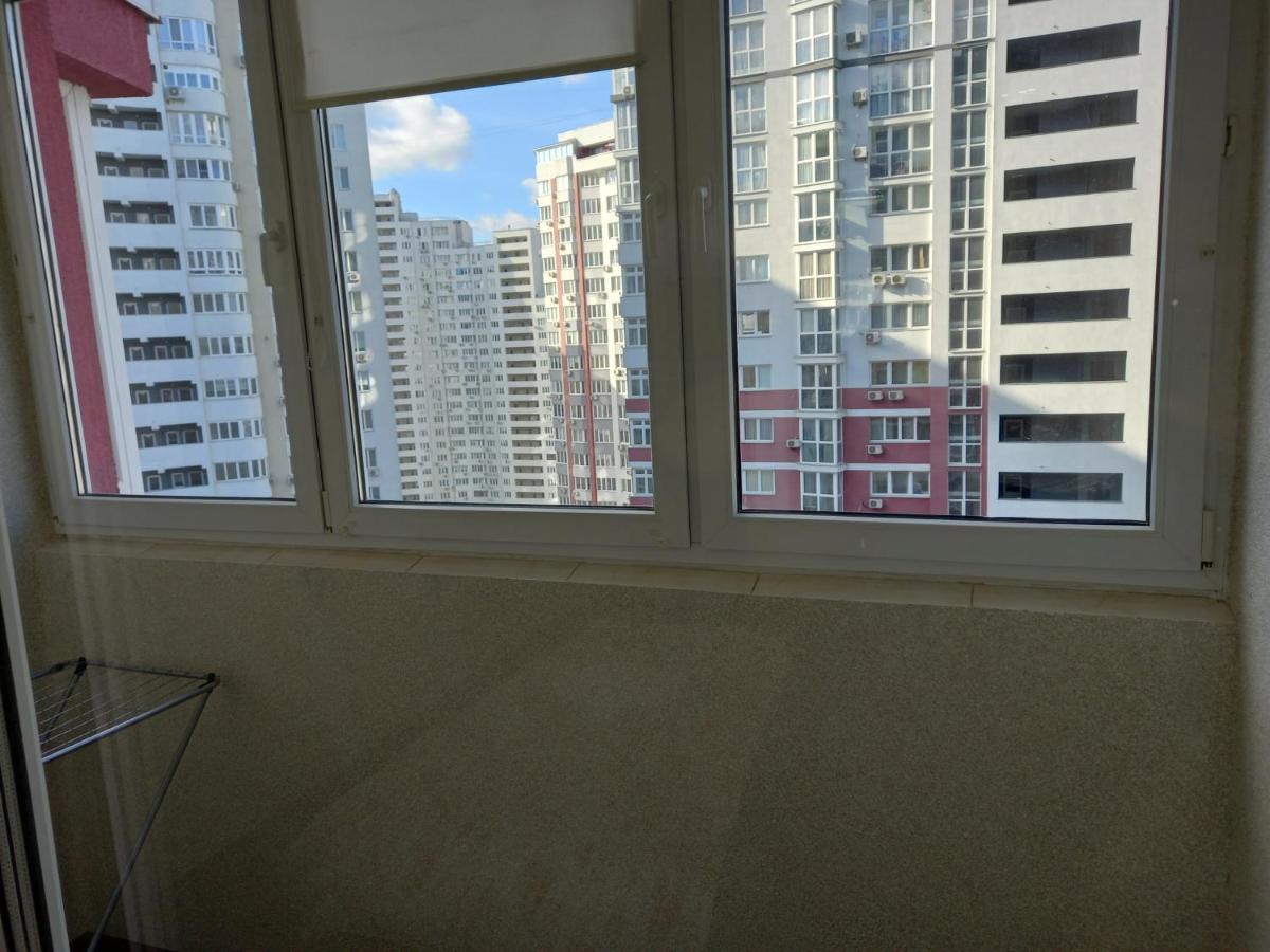 Smart Apartments Drahomanova 2А Kiev Exterior foto