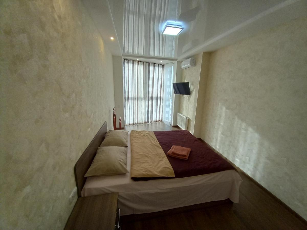 Smart Apartments Drahomanova 2А Kiev Exterior foto